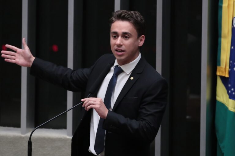 Nikolas Ferreira responde à fala de Alexandre de Moraes sobre Bolsonaro