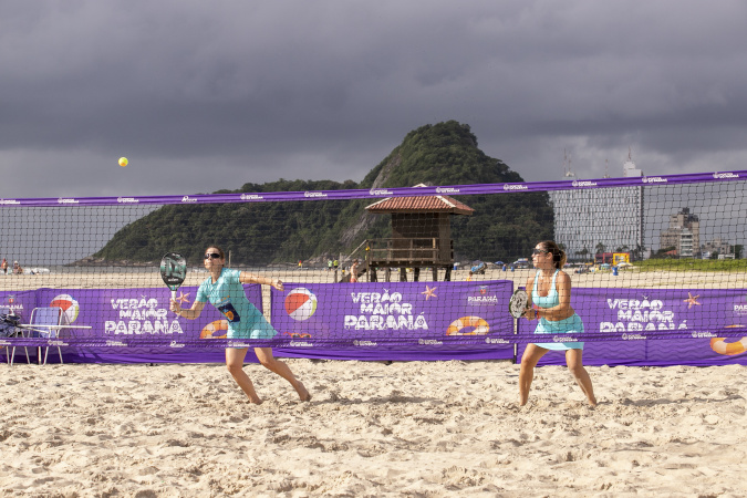 Fpt beach series 1500 movimenta Caiobá com portuários e atletas