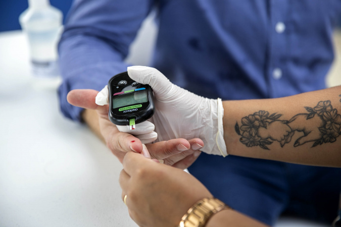Cuidados redobrados com o controle do diabetes durante o verão no Paraná
