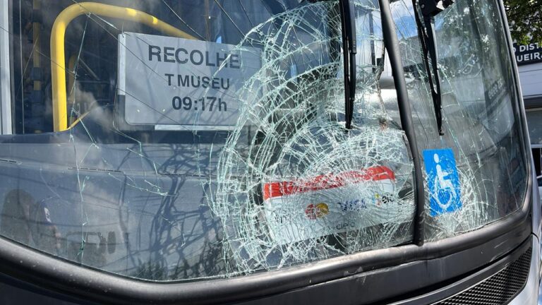 Jovem Atropelado em Canaleta de Curitiba Alerta para Distração com Celular