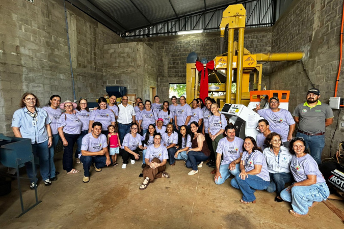 Pequenos produtores de Lidianópolis ampliam qualidade com beneficiadora de café