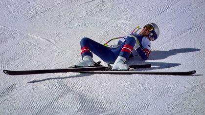 Lindsey Vonn recebe alta após acidente grave que encerrou retorno olímpico