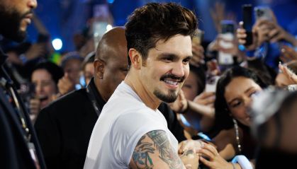 Luan Santana celebra 35 anos com show extra em São Paulo