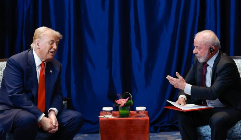 Lula e Trump acertam visita a Washington após telefonema de 50 minutos