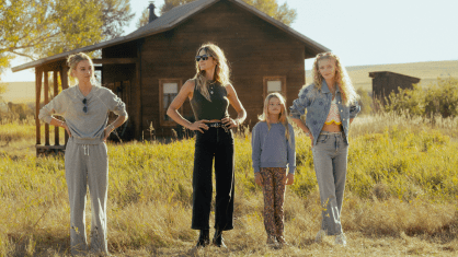 madison destaca equilíbrio entre emoção e humor em nova série de Taylor Sheridan