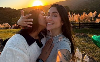 Yasmin Santos e Maria Venture reaparecem juntas em Orlando após término conturbado