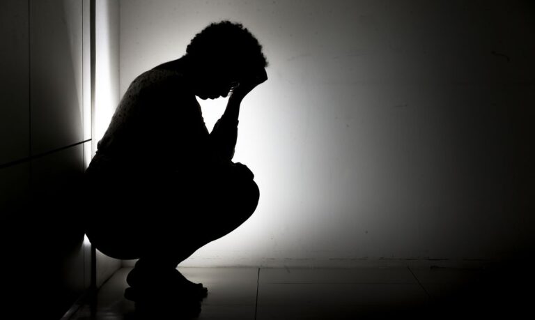SUS capacita profissionais da atenção básica para tratar depressão leve e ansiedade