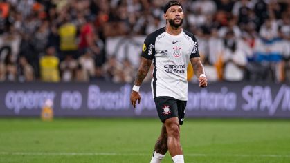 Memphis Depay assume erro em pênalti e promete títulos ao Corinthians
