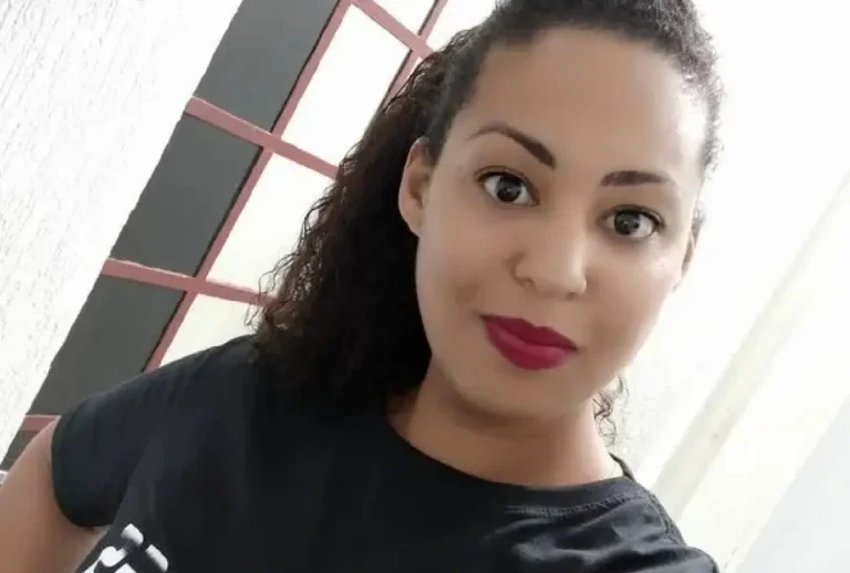 Mulher morre após cirurgia e deixa duas filhas em luto