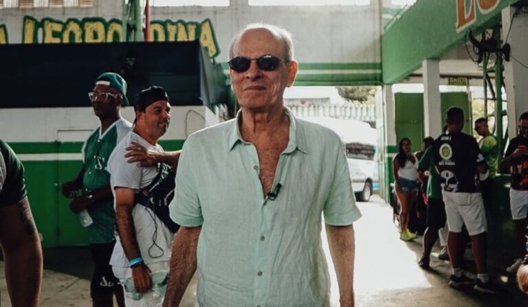Imperatriz Leopoldinense homenageia Ney Matogrosso na Sapucaí em 2026