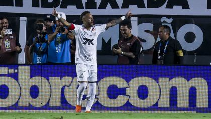 Santos renova contrato com Neymar até dezembro de 2026