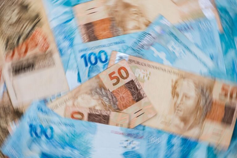 Inflação de dezembro fecha 2025 em 4,26% com alta nos transportes