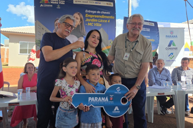 Casa fácil garante moradias subsidiadas em Paranacity com programa estadual