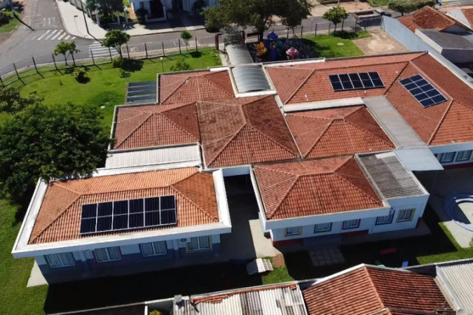Copel avança com geração solar em 200 escolas públicas do Paraná