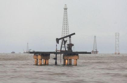 Plano dos EUA para petróleo venezuelano afeta preços globais e provoca reação da China