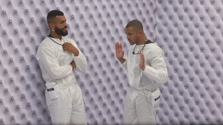 Matheus reflete no quarto branco e evita virar meme no BBB 26