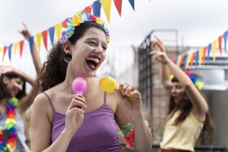Especialista do Paraná orienta para equilibrar carnaval e regras de condomínio