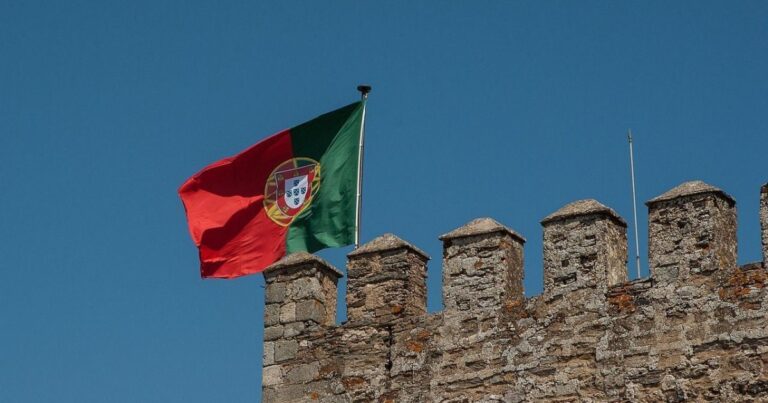Eleições em Portugal refletem nova realidade política e desafios climáticos