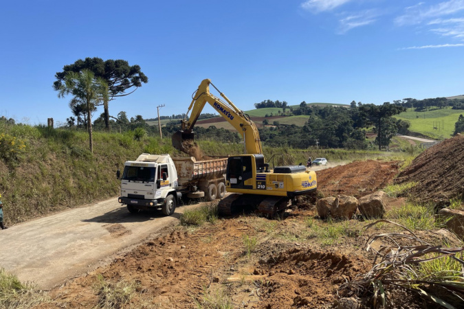 Obra de pavimentação da pr-160 entre Imbaú e Reserva avança com início dos serviços