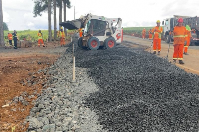 melhorias no pavimento do trevo rodoviário em candói ampliam segurança e fluxo
