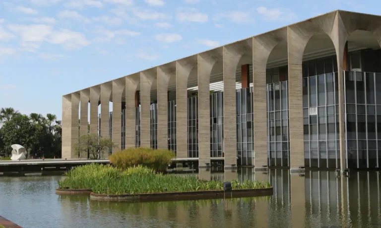 Acordo Mercosul-União Europeia sofre entrave no Parlamento Europeu