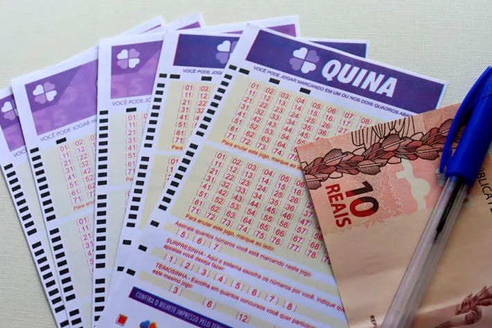 Sorteio da Quina 6932 com prêmio estimado em R$ 1,3 milhão