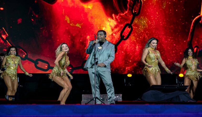 Raça Negra reúne 118 mil pessoas em show em Matinhos