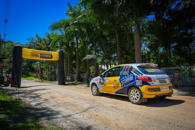 Jogos de aventura e natureza movimentam litoral do Paraná neste fim de semana