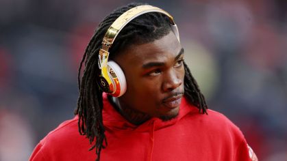 Acusações contra jogador dos Chiefs geram repercussão na NFL em 2026