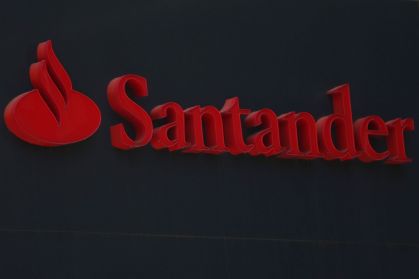 Santander amplia presença nos EUA com aquisição do Webster Financial