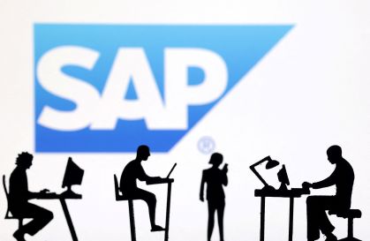 SAP confirma receita estável e anuncia recompra bilionária de ações