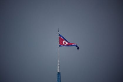 Coreia do Norte intensifica tensão com disparo de projétil ao mar