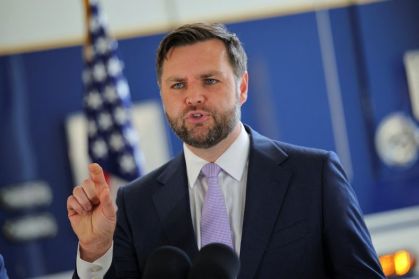 Vice-presidente dos EUA alerta Europa sobre segurança da Groenlândia