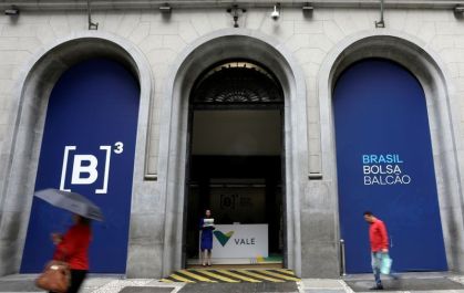 B3 amplia acesso com cursos gratuitos para investir e gestão financeira