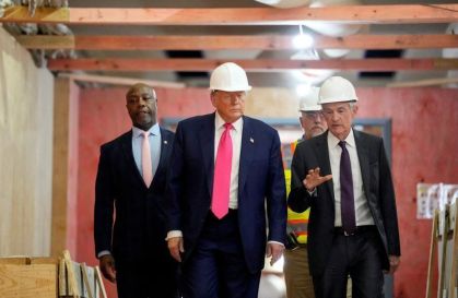 Taxas de juros elevadas intensificam atrito entre Trump e Powell