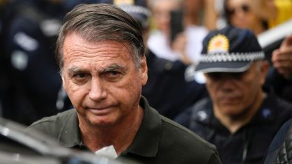 Bolsonaro permanece estável na UTI sem previsão de alta hospitalar