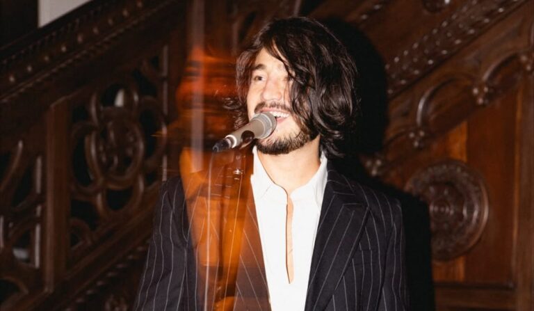 Show de Tiago Iorc promete agitar Curitiba nesta sexta
