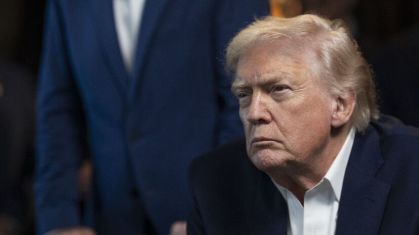 Trump monitora situação no Irã e mantém opções militares em avaliação