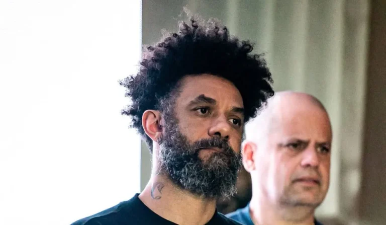 Ex-jogador Cristian é acusado de invadir apartamento da ex-mulher e trocar fechaduras