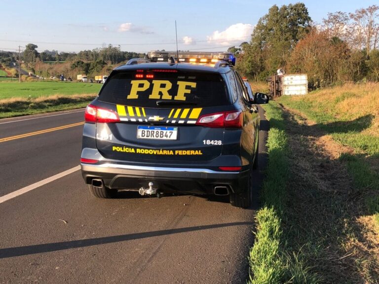 Carga de grandes dimensoes provoca alteraçoes no transito das rodovias do parana