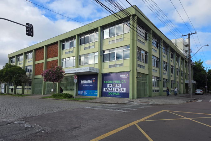 Estado concede progressão de carreira a profissionais da saúde no Paraná