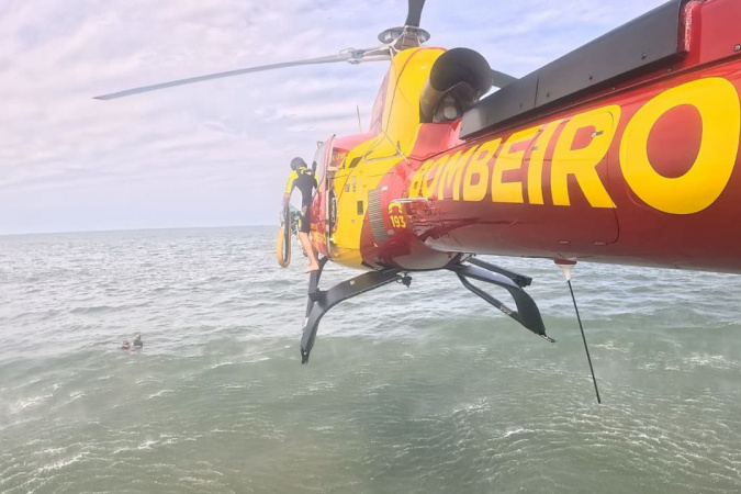 Helicóptero Arcanjo 01 aumenta eficiência de resgates no Litoral durante o Verão Maior Paraná