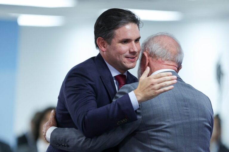 Lula promove jantar com Hugo Motta e líderes da Câmara para fortalecer diálogo