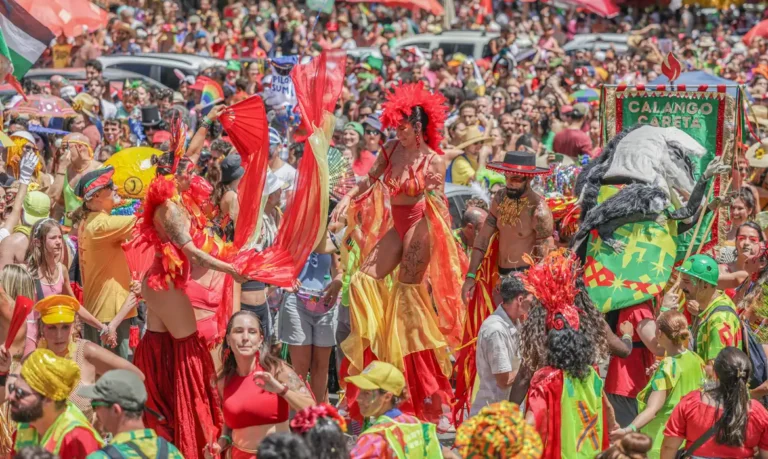 Calango Careta anima Brasília com cortejo cultural e carnaval de rua