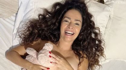 Claudia Ohana reflete sobre envelhecimento e celebra 63 anos