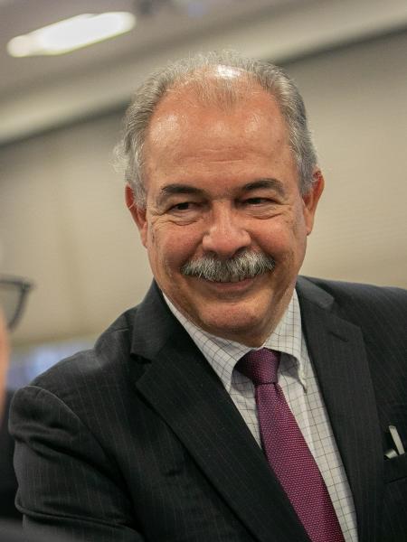 Lula reforça defesa de Jorge Messias para vaga no STF