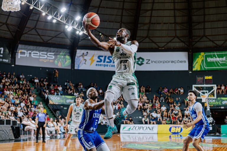 Bauru surpreende e supera Cruzeiro em partida intensa do NBB