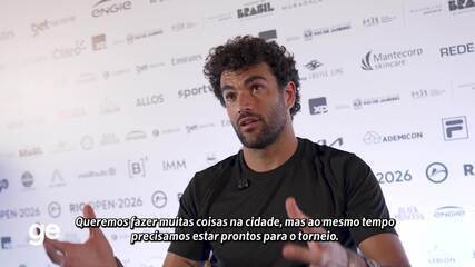 Ancelotti acompanha Matteo Berrettini na Sapucaí durante Rio Open