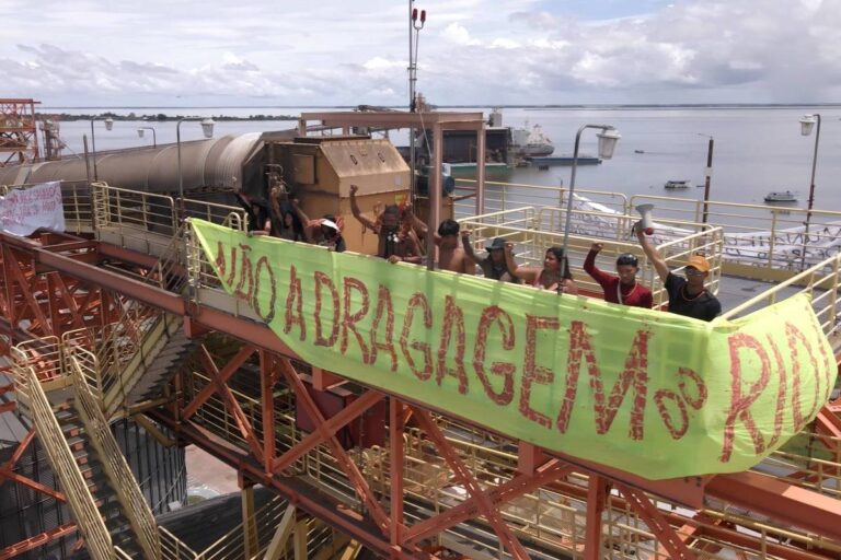 Terminal da Cargill em Santarém mantém paralisação devido a protestos indígenas