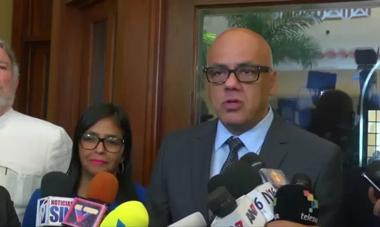 Legislativo venezuelano aprova anistia limitada em contexto político delicado